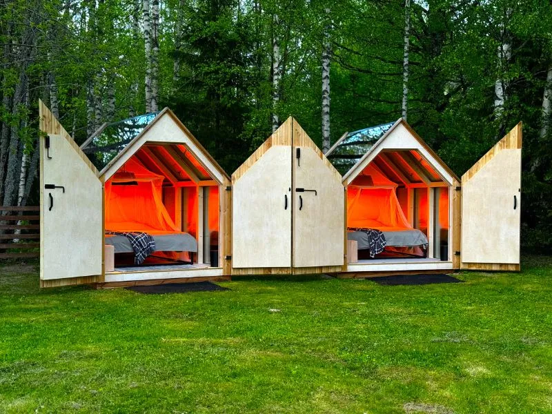 Klaasist majakesed